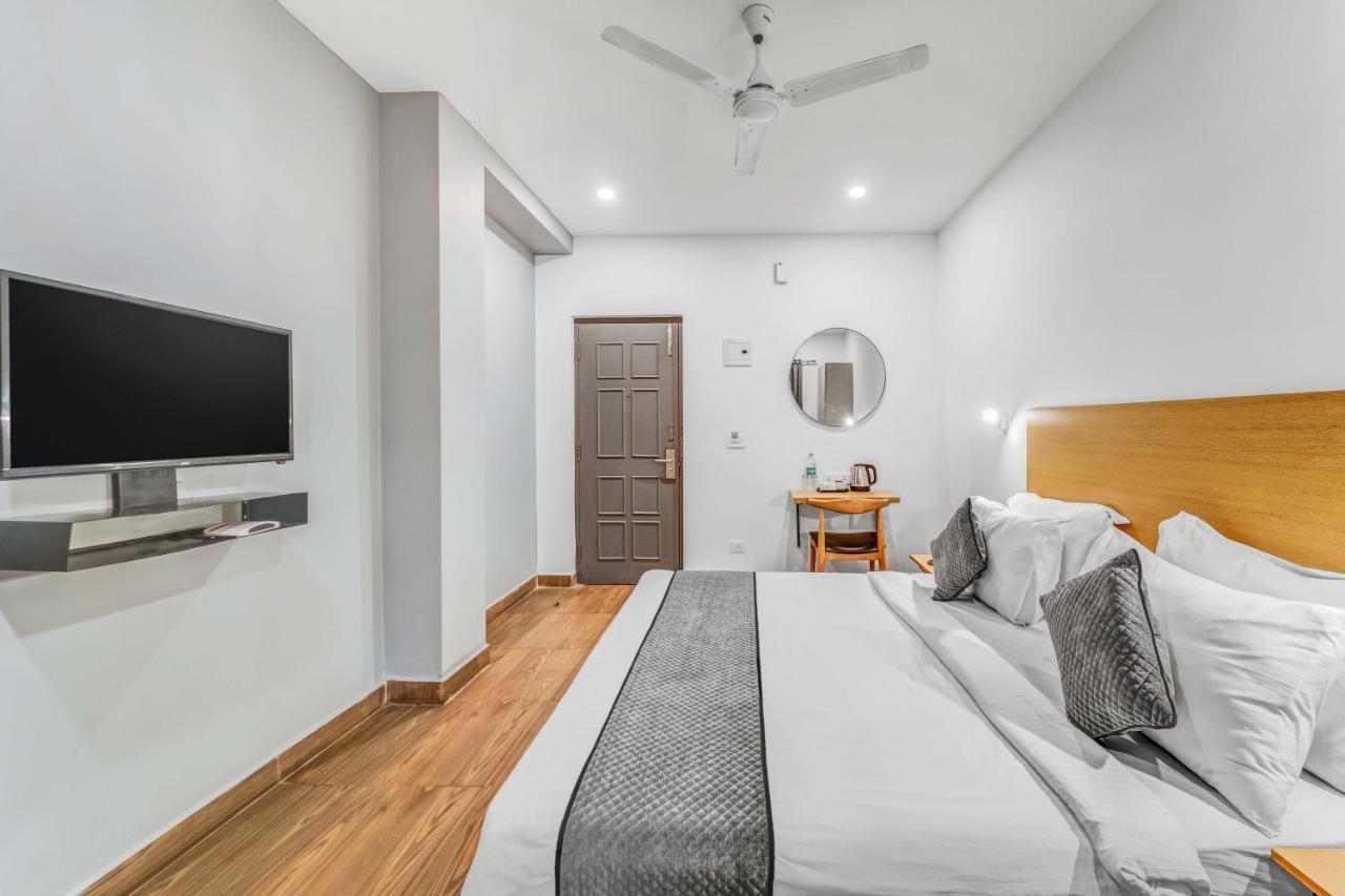 Rohaan Inn - Upar Hotels Ashok Nagar チェンナイ エクステリア 写真